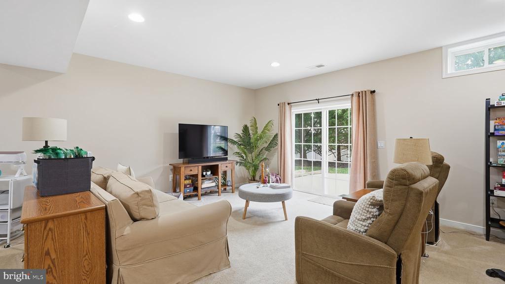 42 PALISADES DRIVE