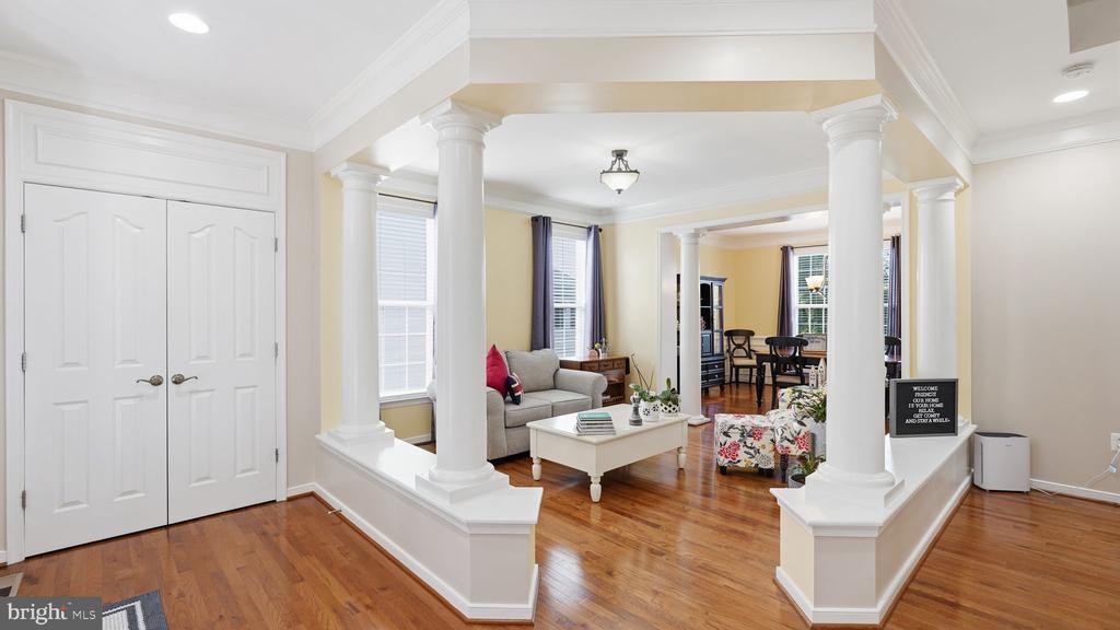 42 PALISADES DRIVE