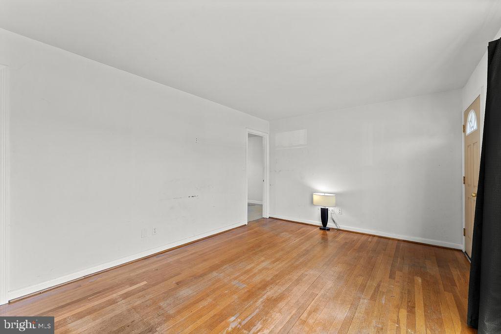 15 WINSTON PLACE