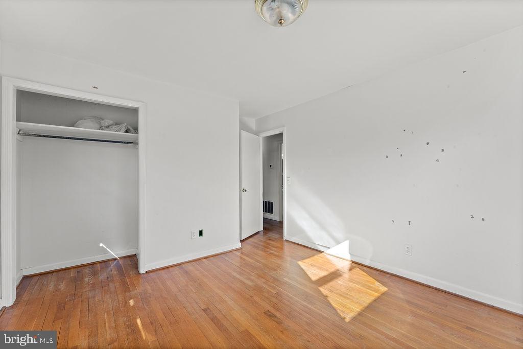 15 WINSTON PLACE