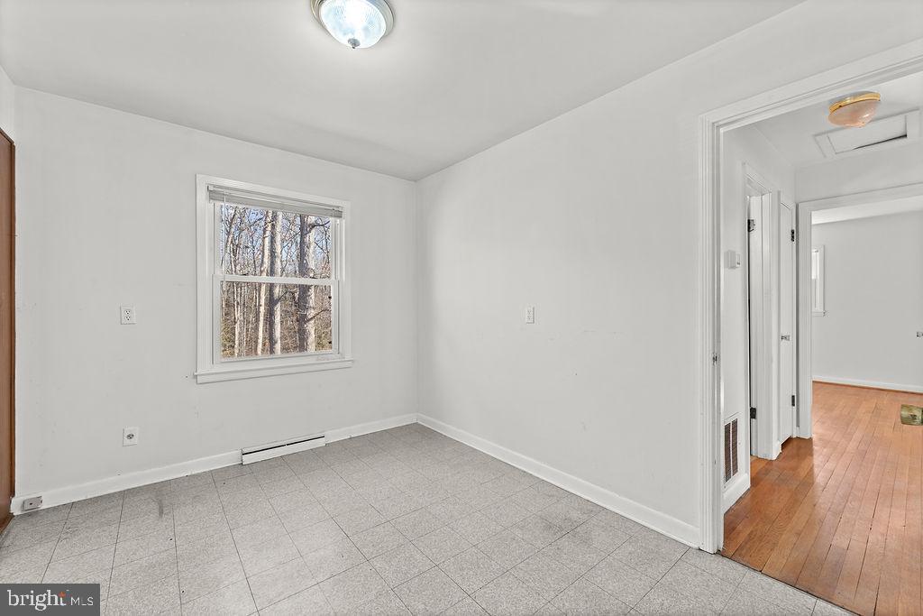 15 WINSTON PLACE