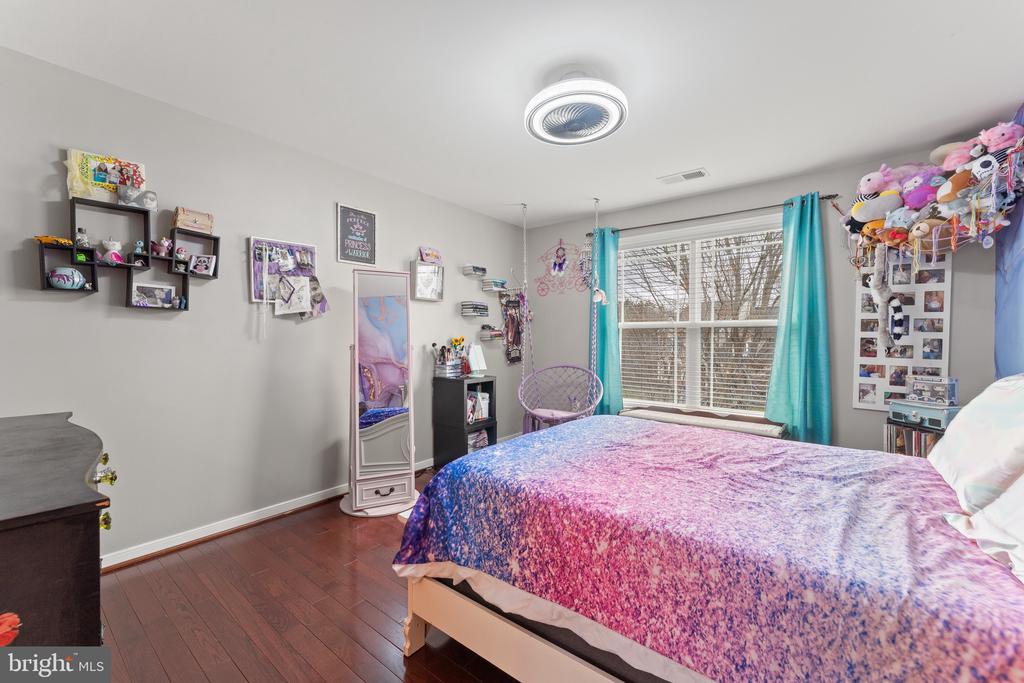 22 IRIS LANE