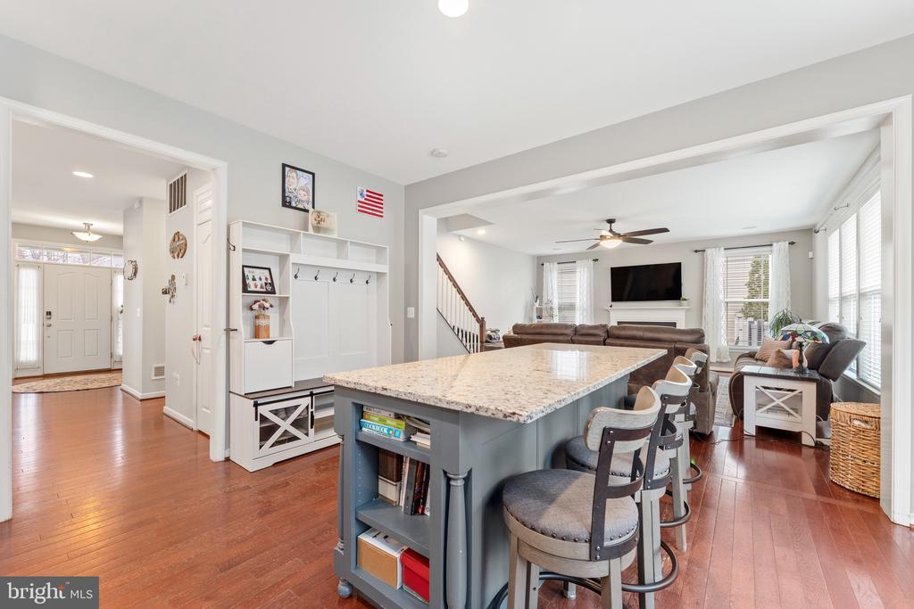 22 IRIS LANE