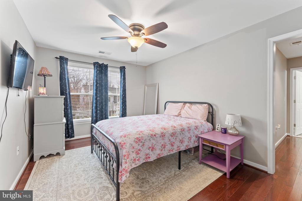 22 IRIS LANE