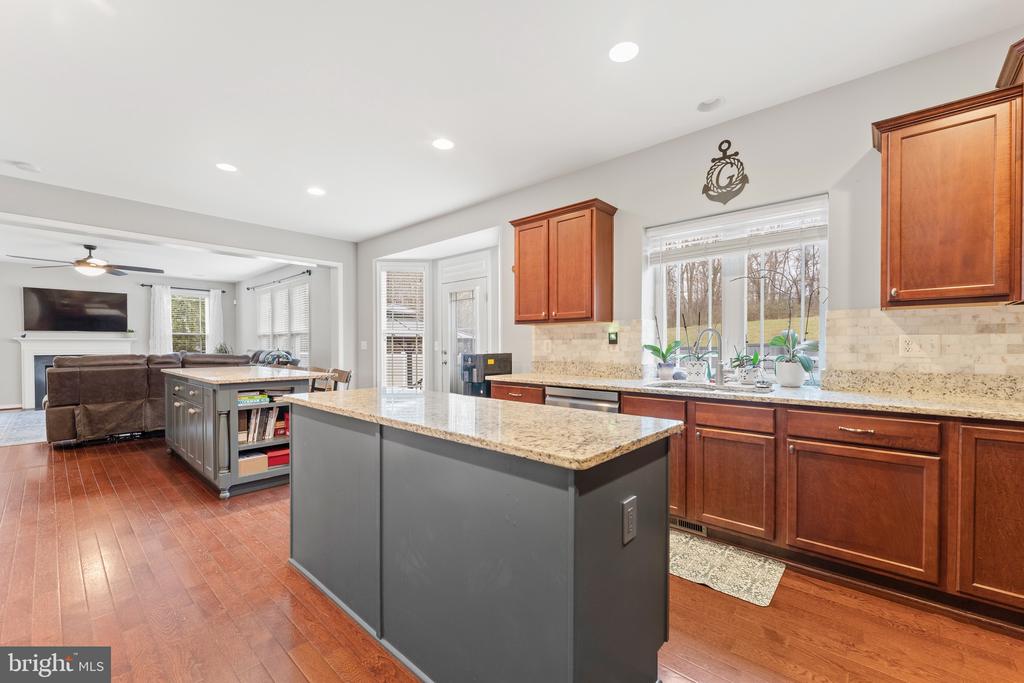 22 IRIS LANE
