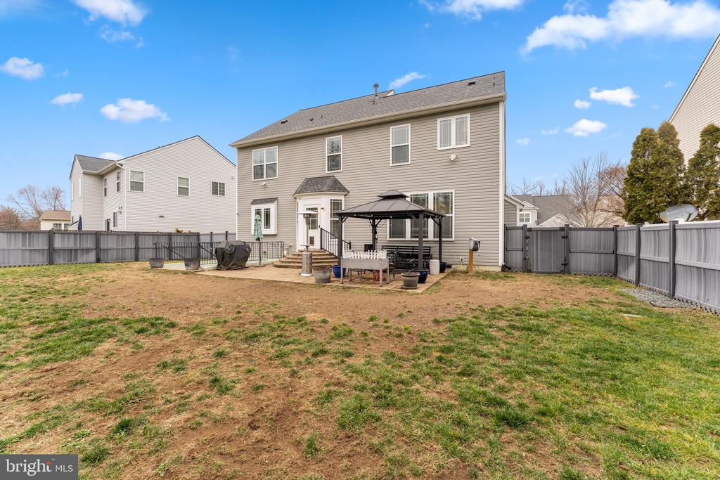 22 IRIS LANE