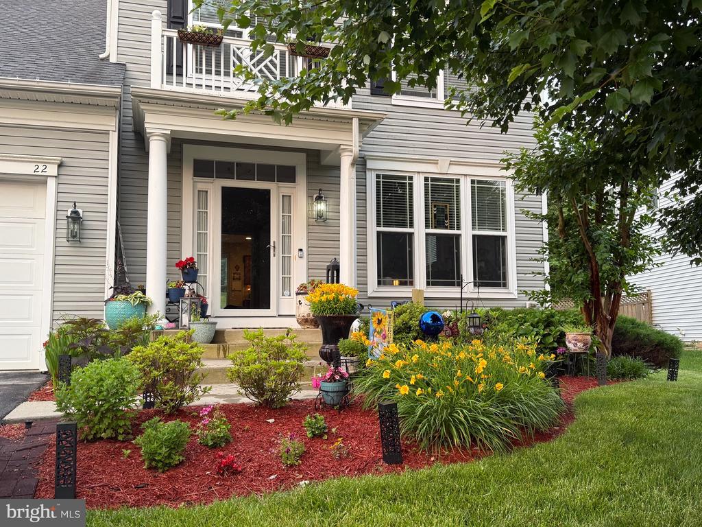 22 IRIS LANE