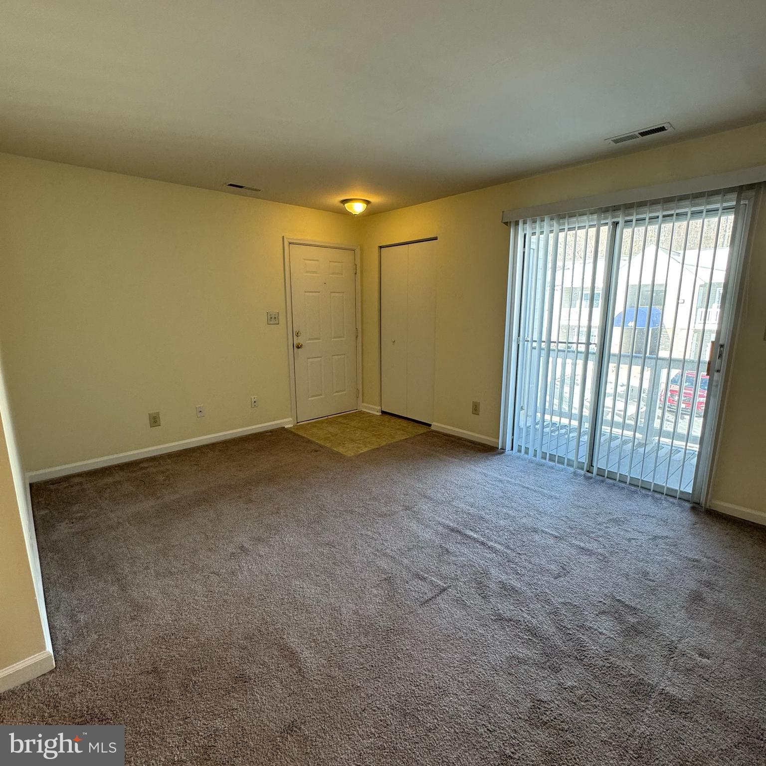 41 SMOKEWOOD COURT 41201
