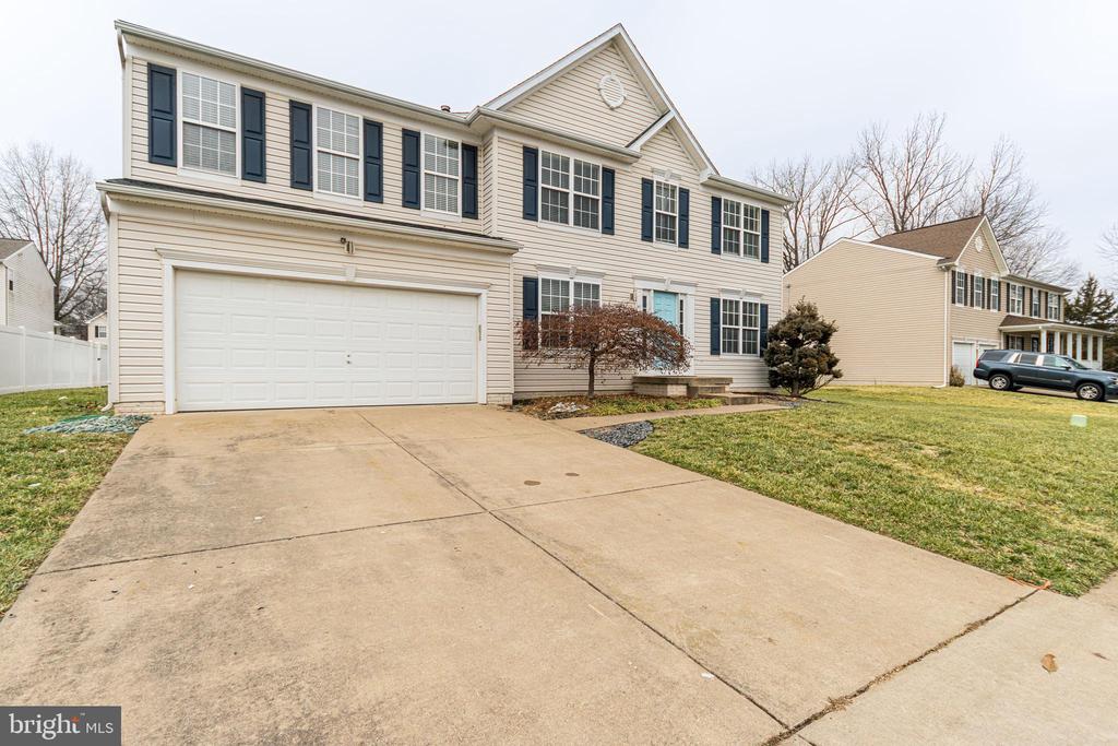 6 MINTWOOD DRIVE