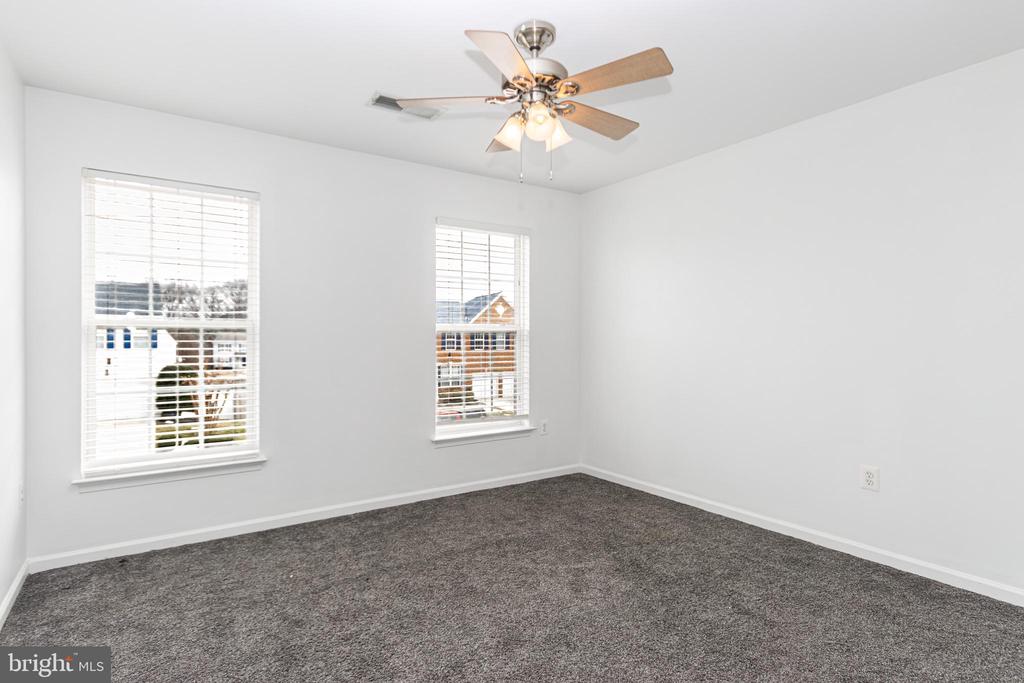 6 MINTWOOD DRIVE