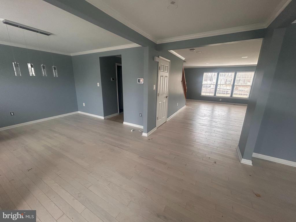 6 MINTWOOD DRIVE