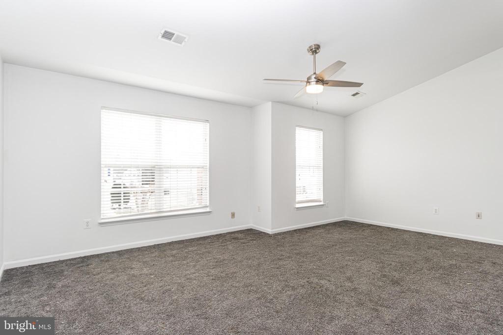 6 MINTWOOD DRIVE