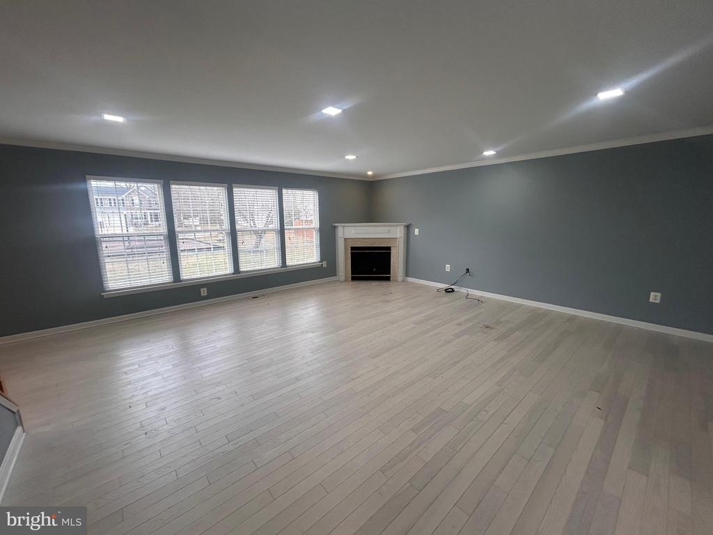 6 MINTWOOD DRIVE