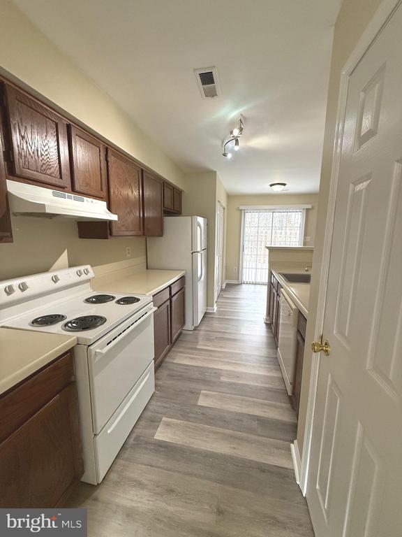 409 WIND RIDGE DRIVE