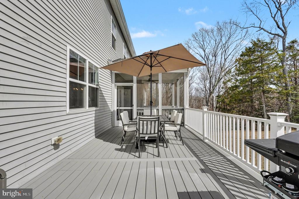 19 CHAPEL RIDGE COURT