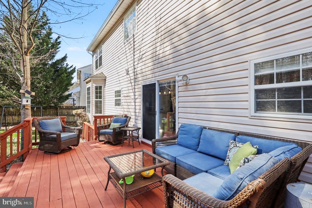 9 BURNINGBUSH COURT