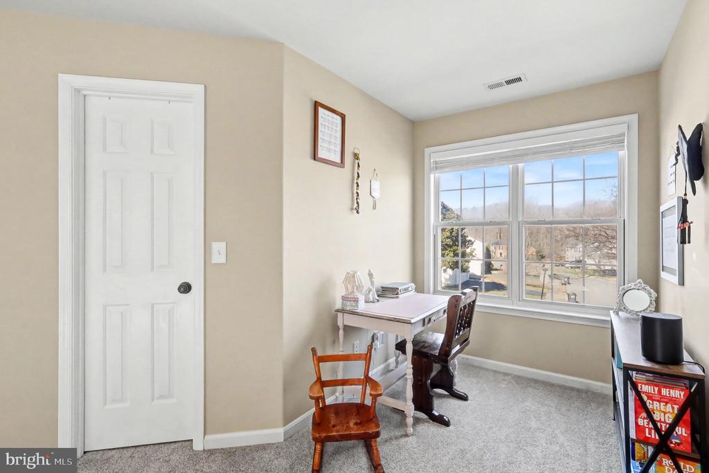 9 BURNINGBUSH COURT
