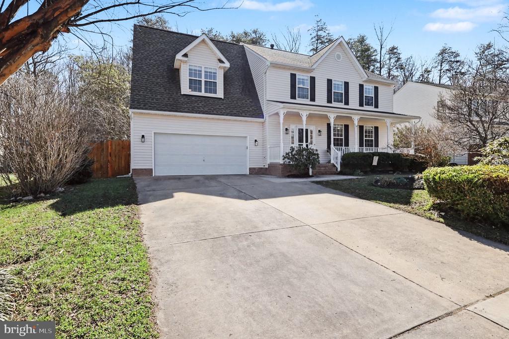 9 BURNINGBUSH COURT