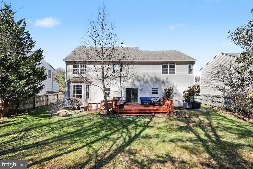 9 BURNINGBUSH COURT
