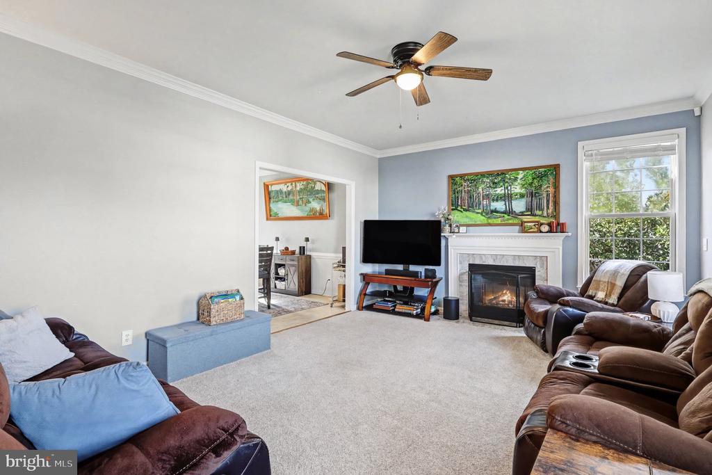 9 BURNINGBUSH COURT