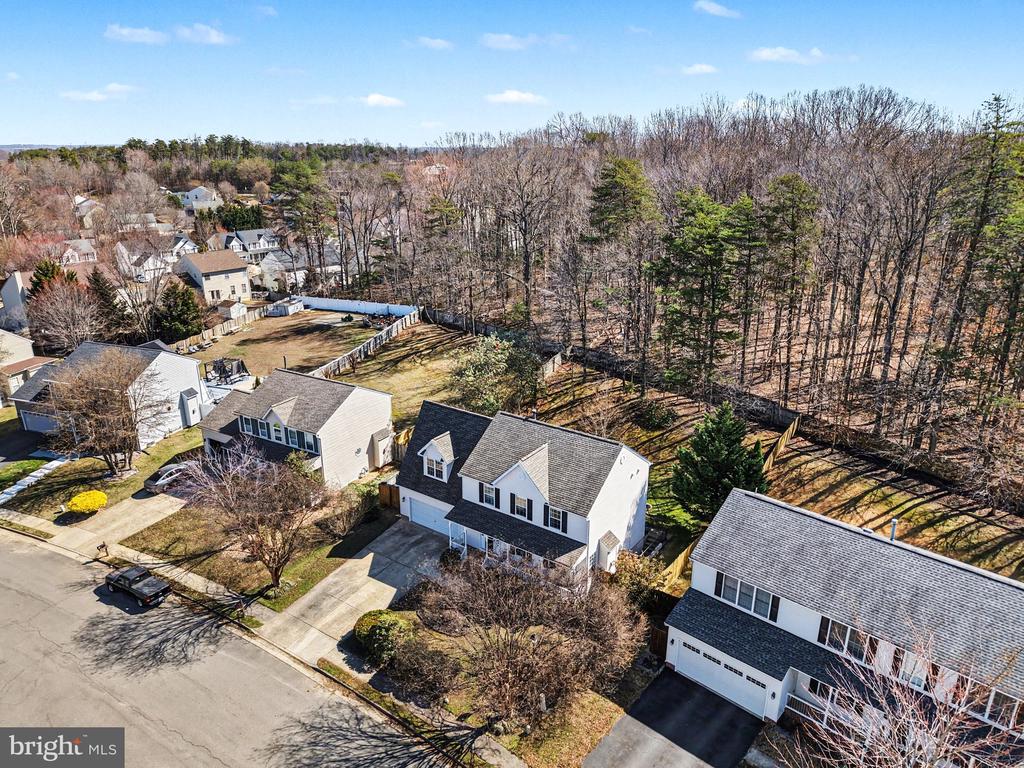 9 BURNINGBUSH COURT