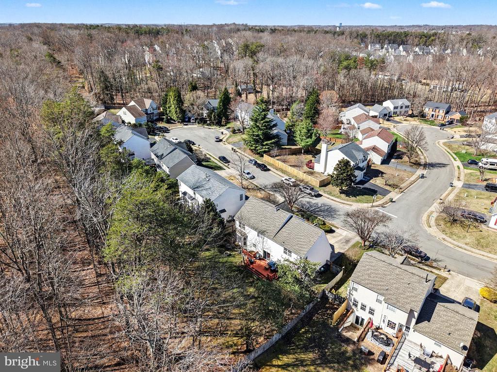9 BURNINGBUSH COURT