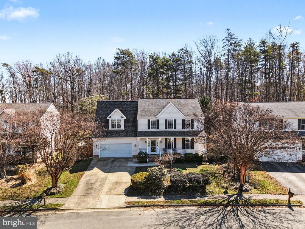9 BURNINGBUSH COURT