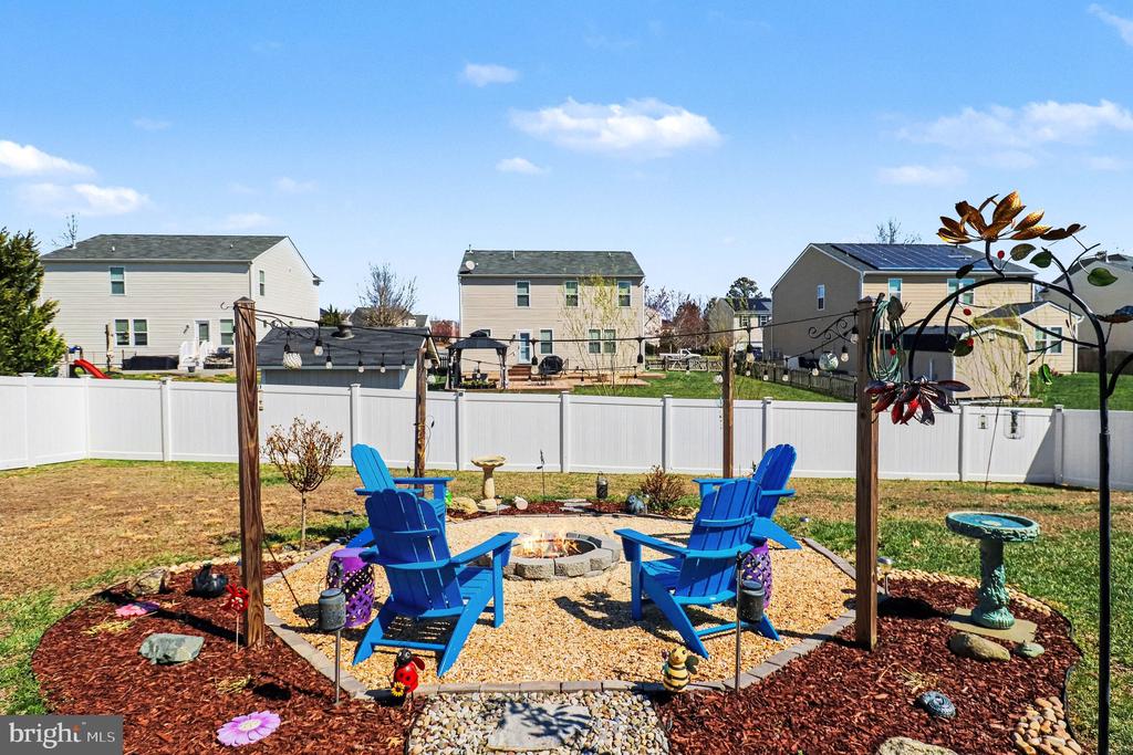 51 CHARTER GATE DRIVE