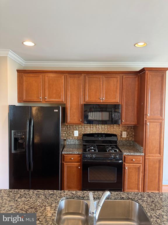 89 HUNTING CREEK LANE
