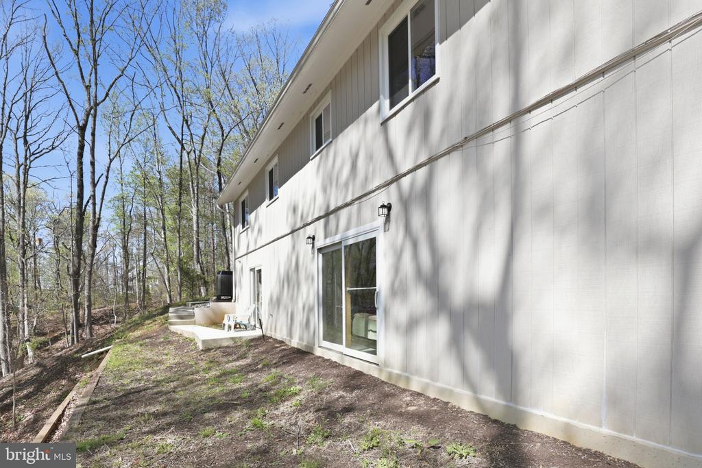 218 MIDSHIPMAN CIRCLE