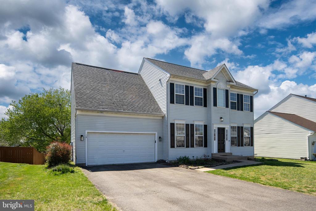 18 INDIAN WOOD LANE