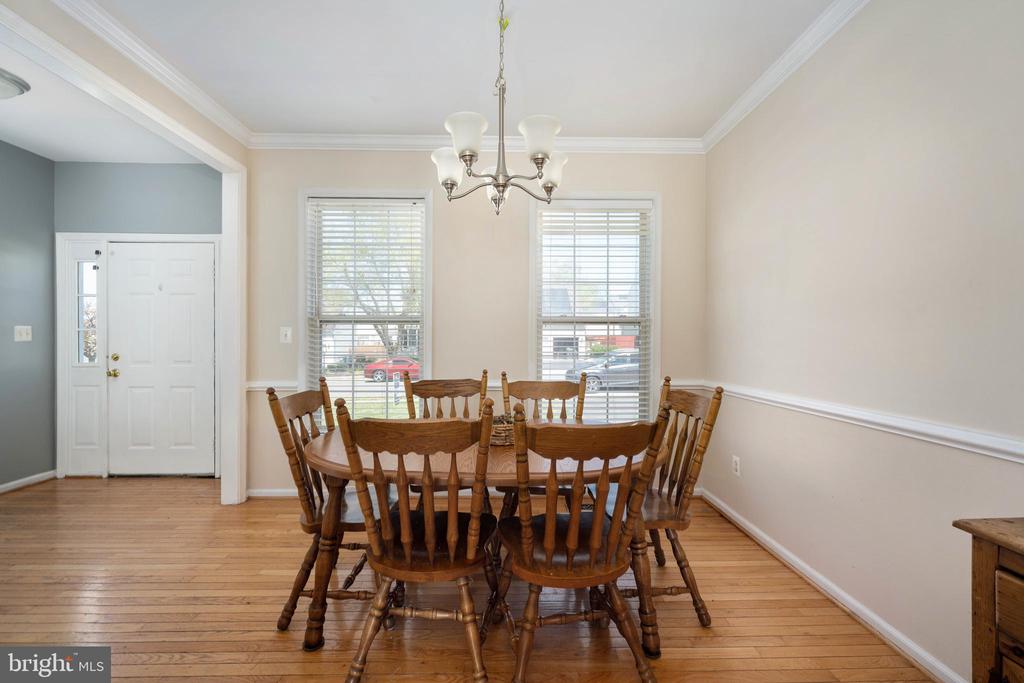 18 INDIAN WOOD LANE