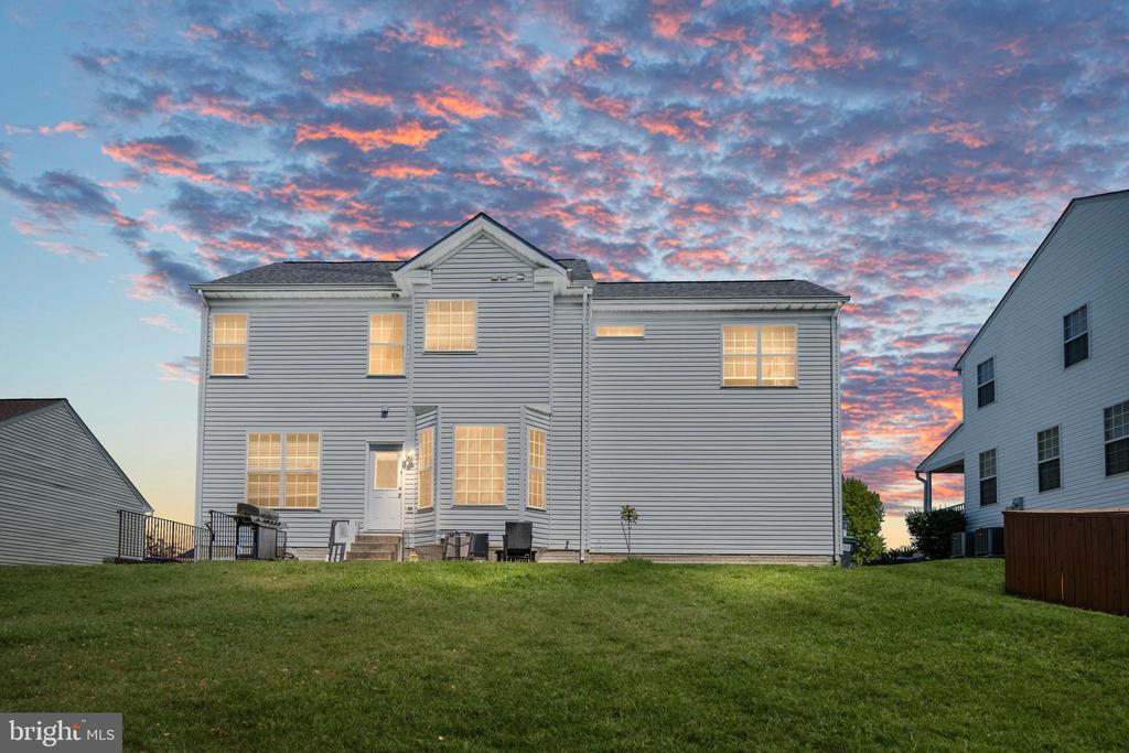 18 INDIAN WOOD LANE