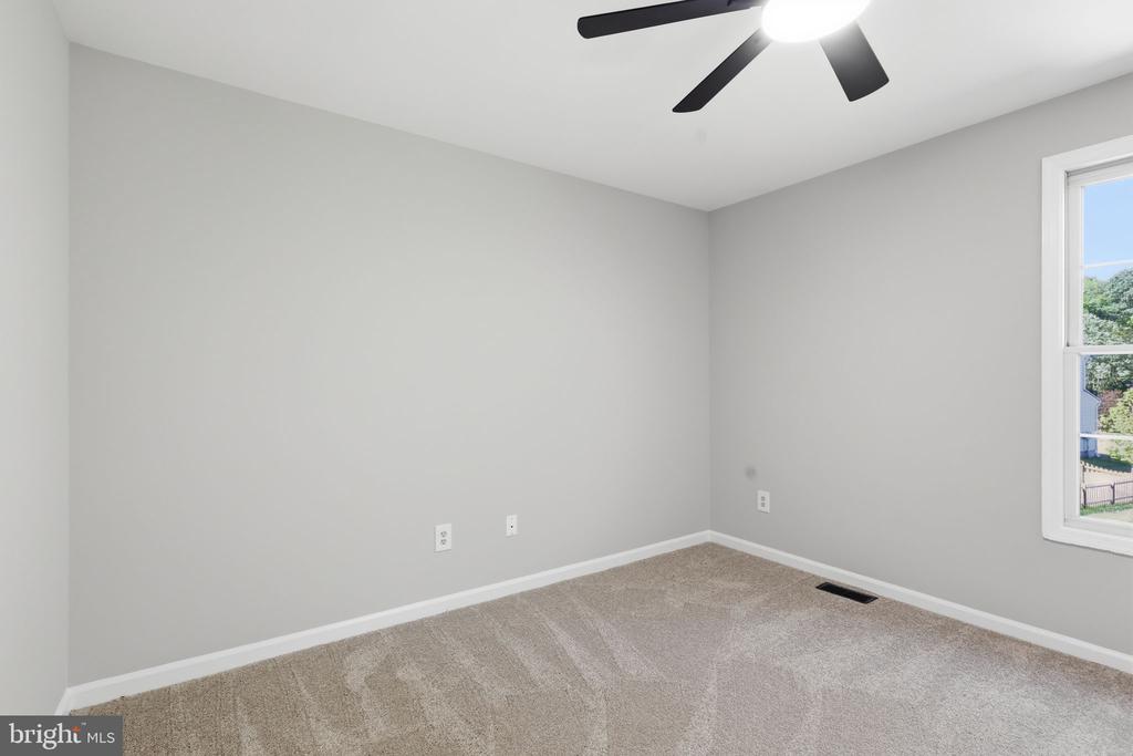 3 DAVENTRY PLACE