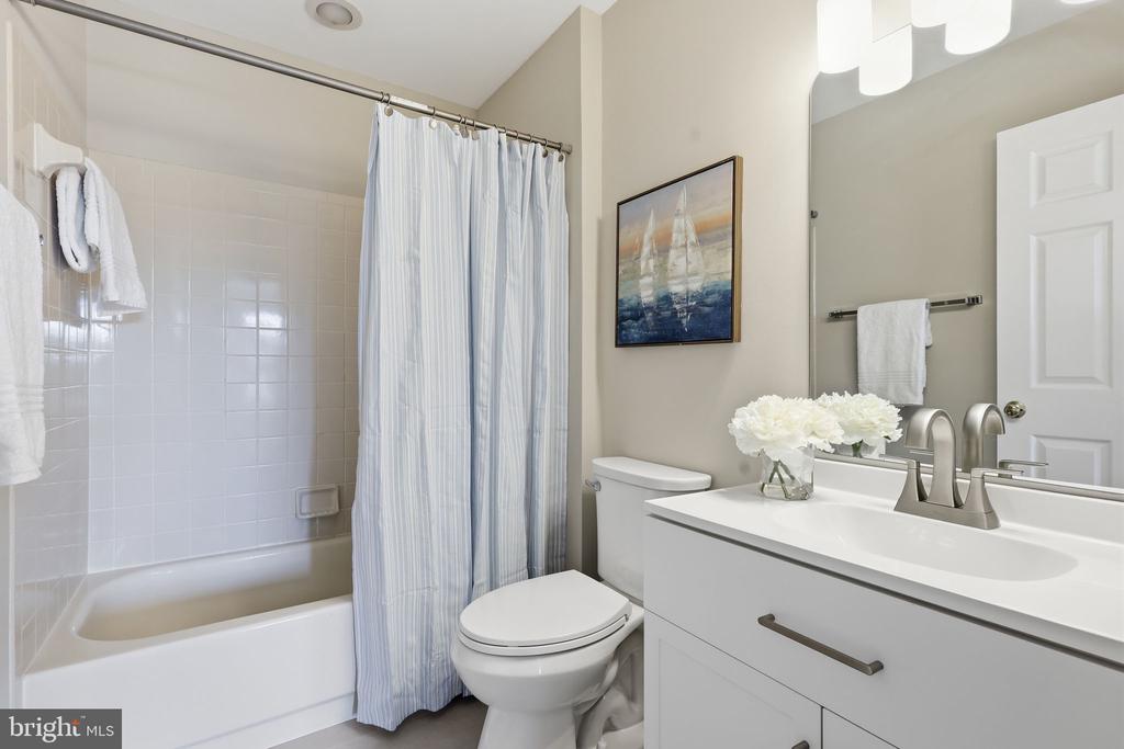 3 DAVENTRY PLACE