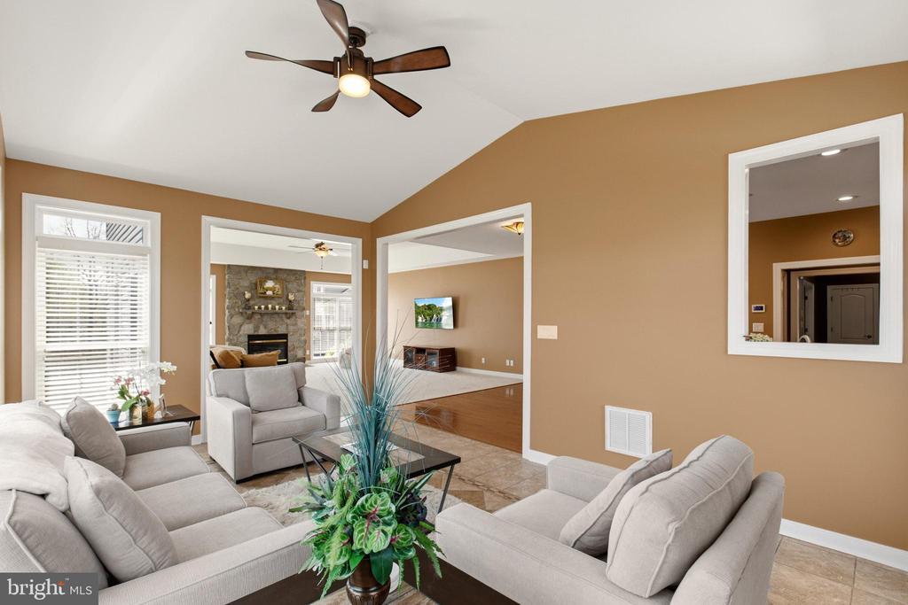 22 HEMMING DRIVE