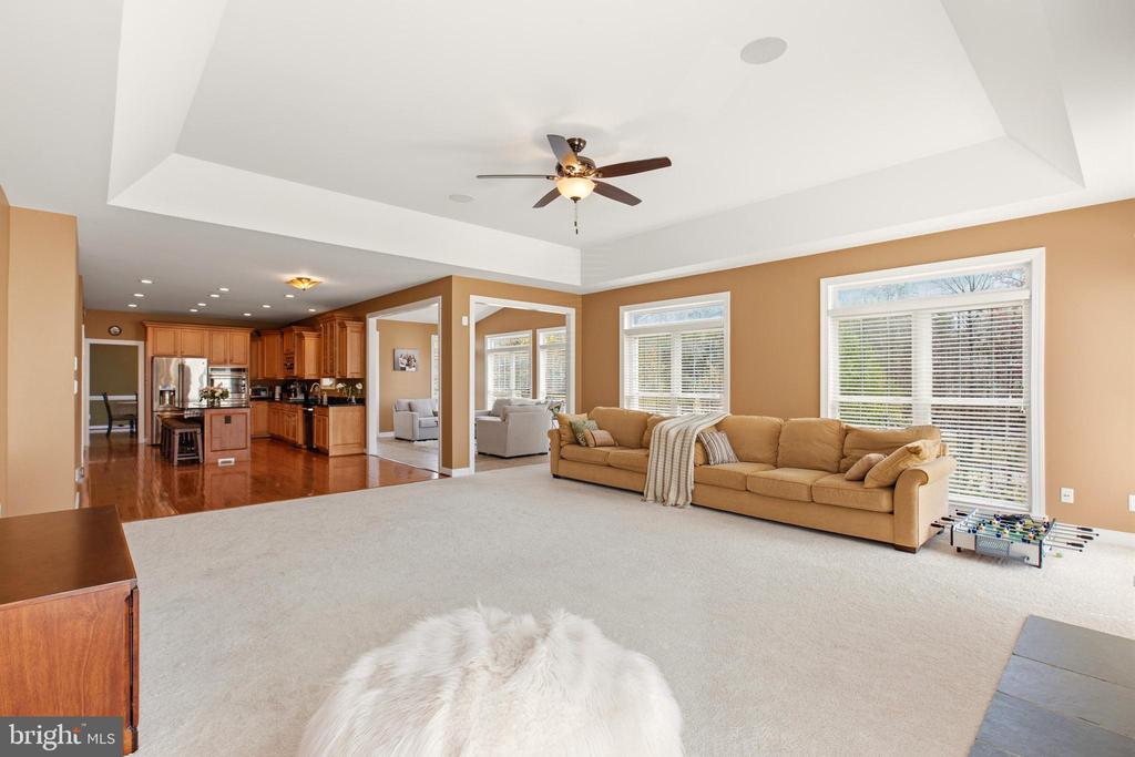 22 HEMMING DRIVE