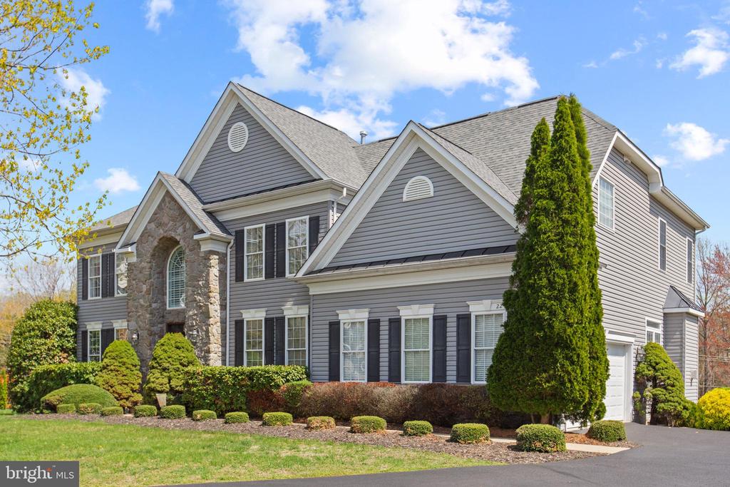 22 HEMMING DRIVE