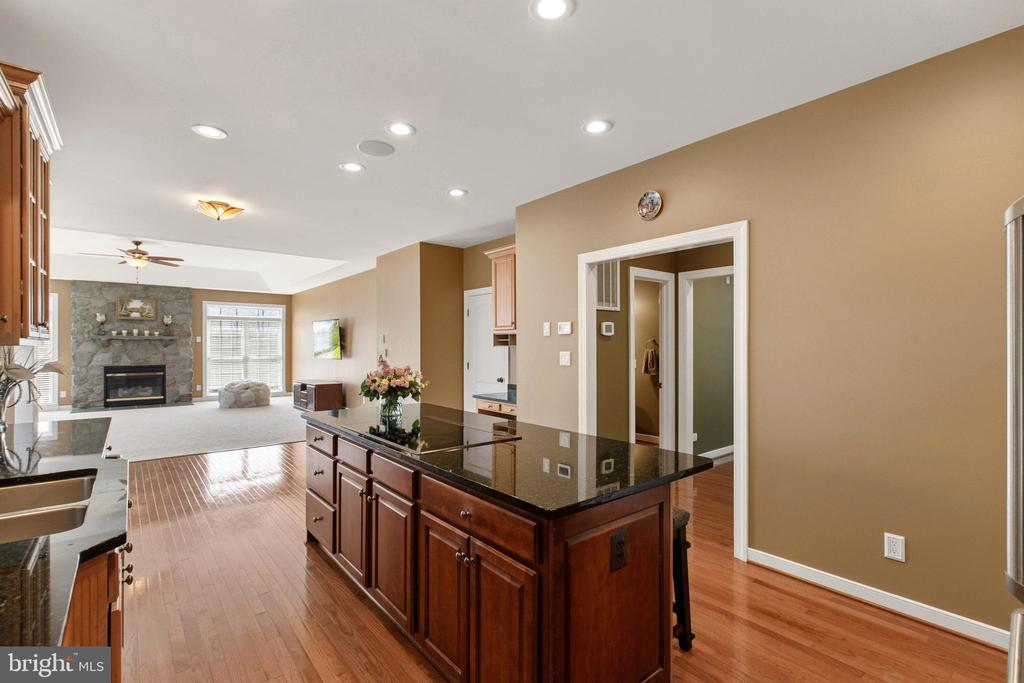 22 HEMMING DRIVE
