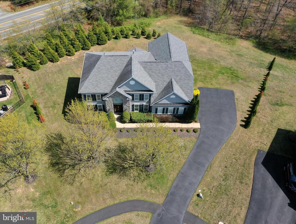 22 HEMMING DRIVE