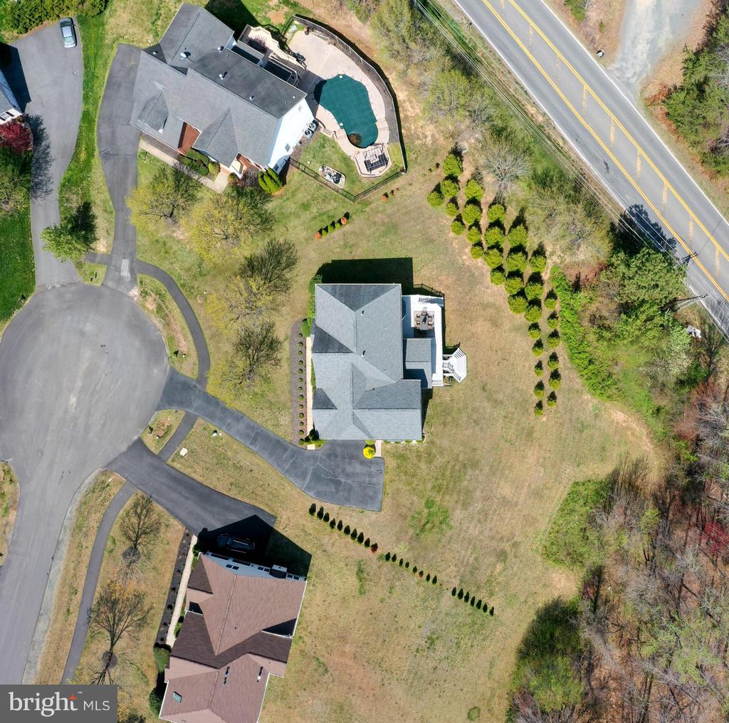 22 HEMMING DRIVE