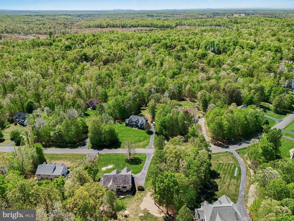 35 MILLS HOLLOW DRIVE