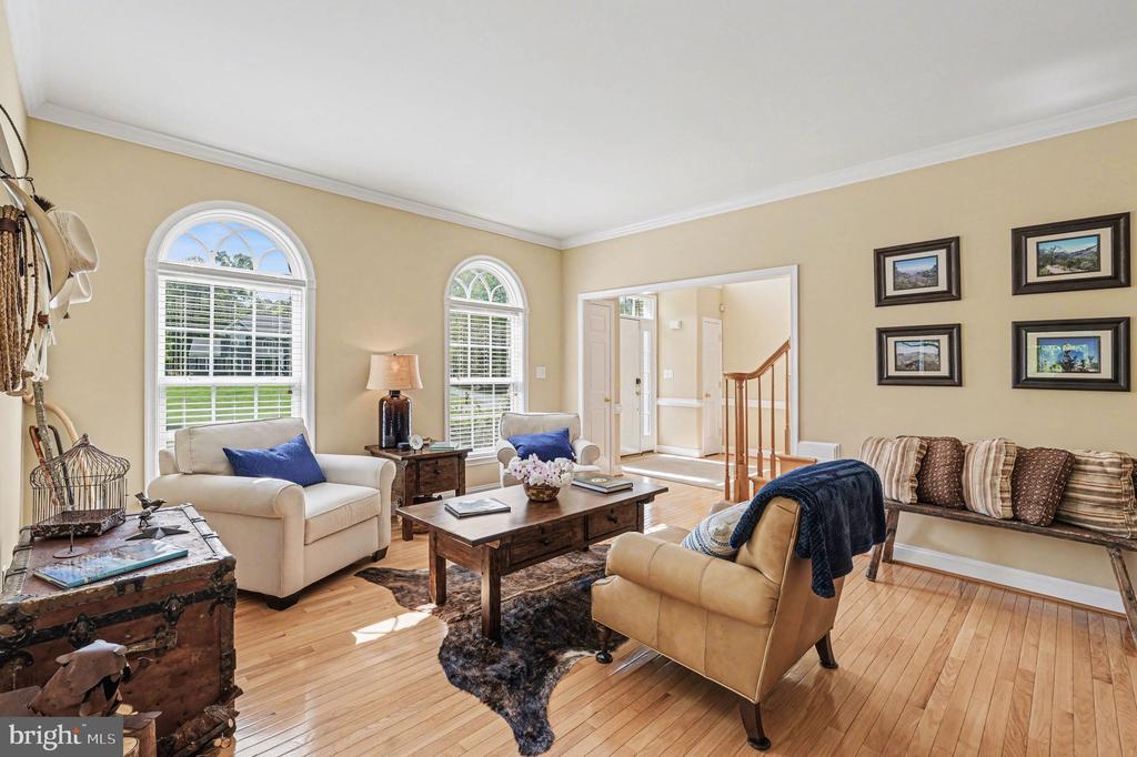 35 MILLS HOLLOW DRIVE