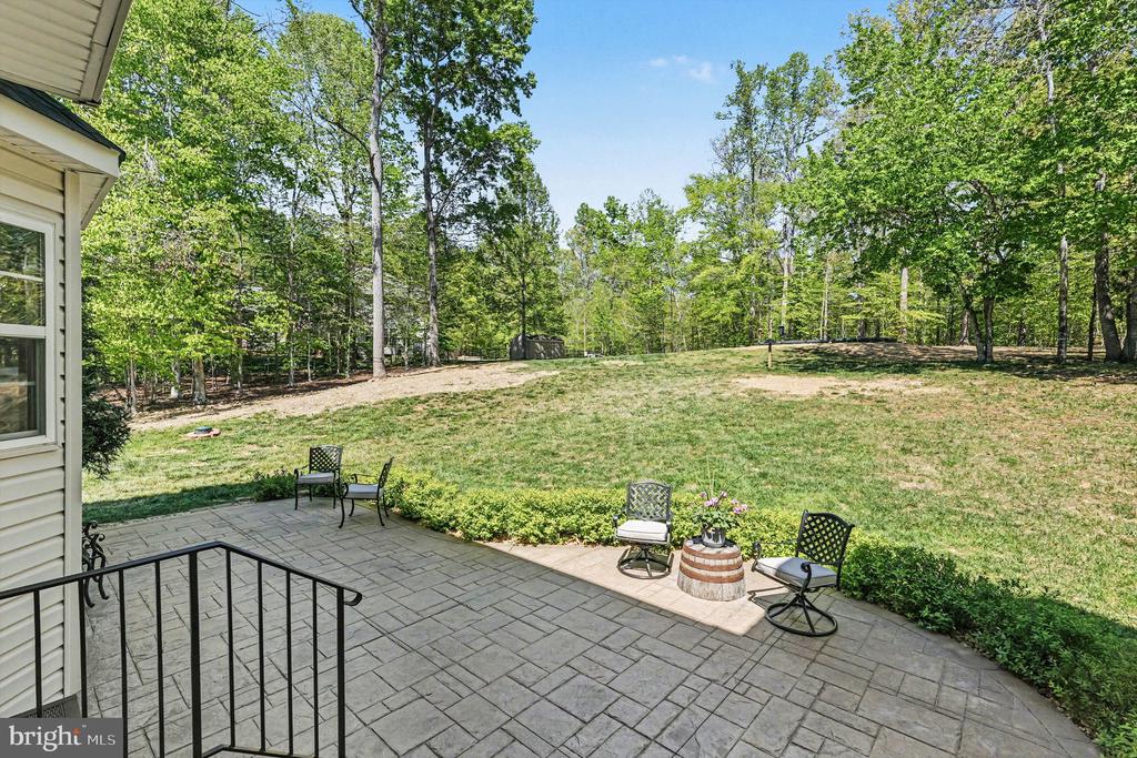 35 MILLS HOLLOW DRIVE