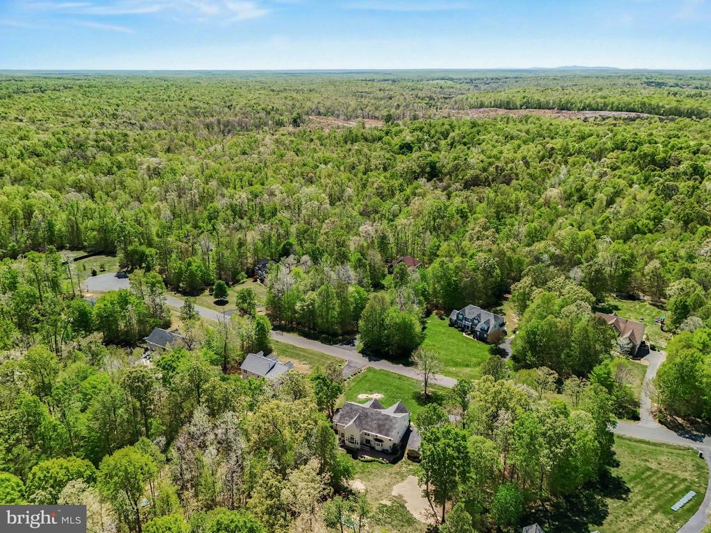 35 MILLS HOLLOW DRIVE