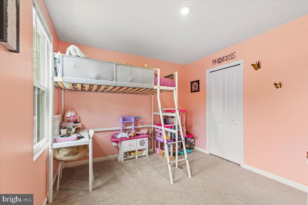 34 TAYLORS HILL WAY