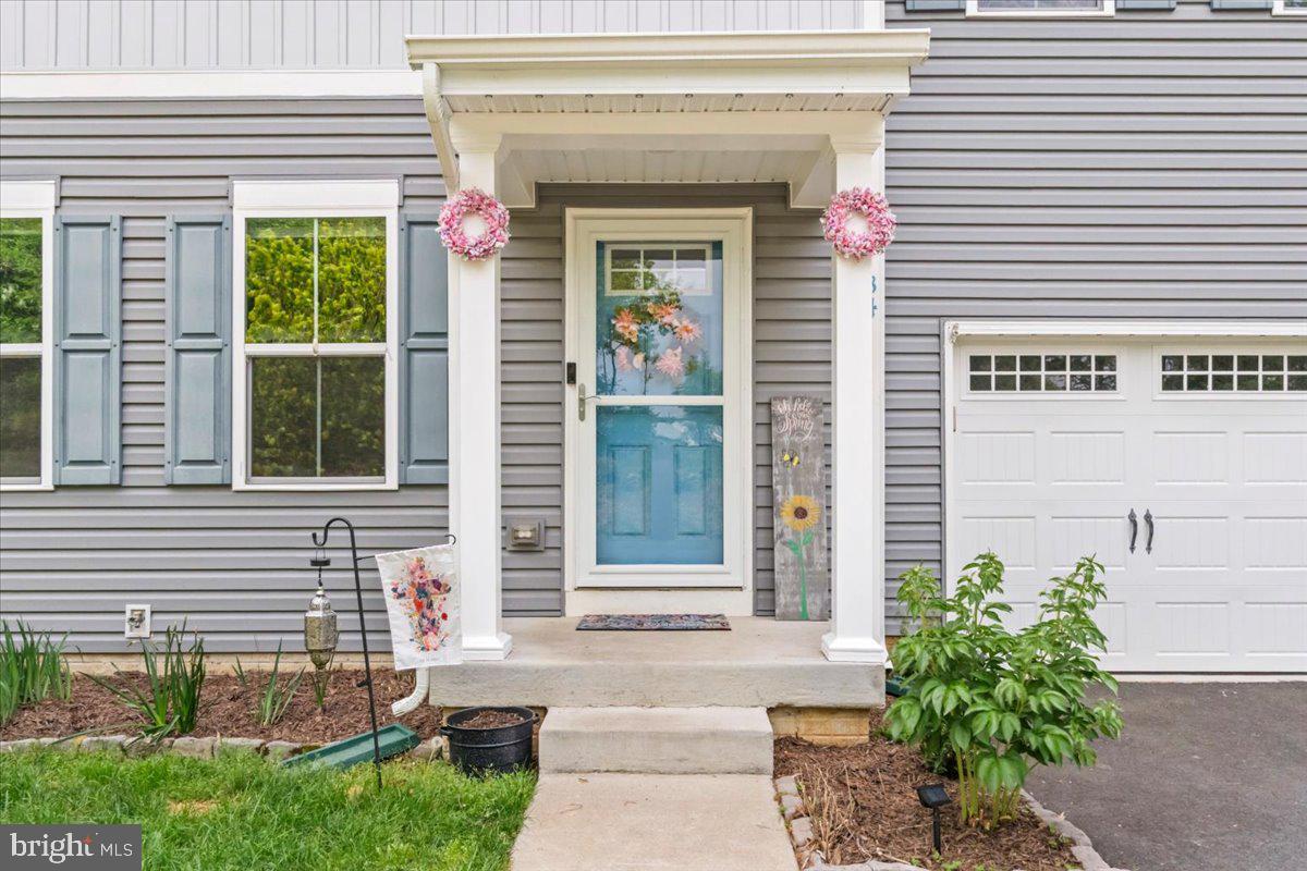 34 TAYLORS HILL WAY