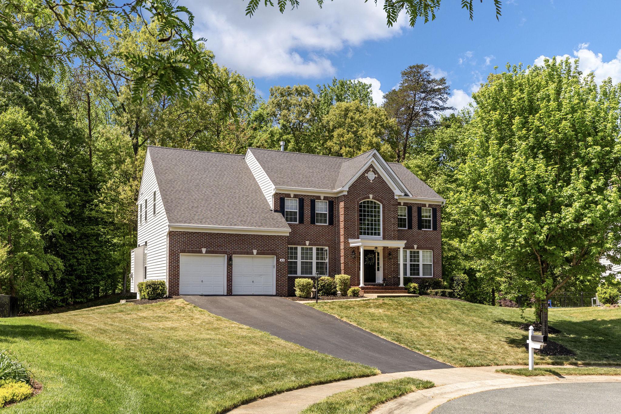 43 ADRIAN WAY