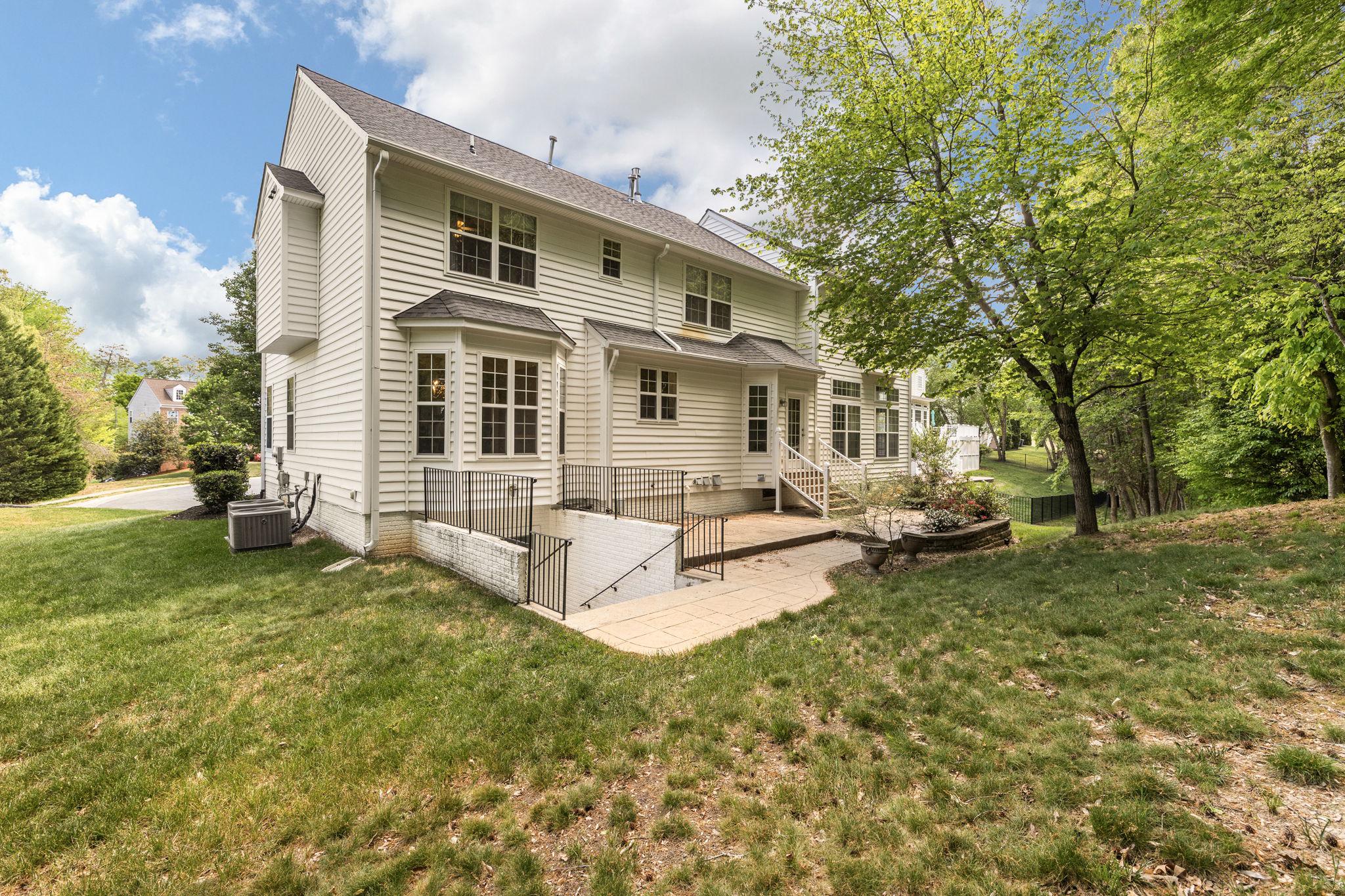 43 ADRIAN WAY