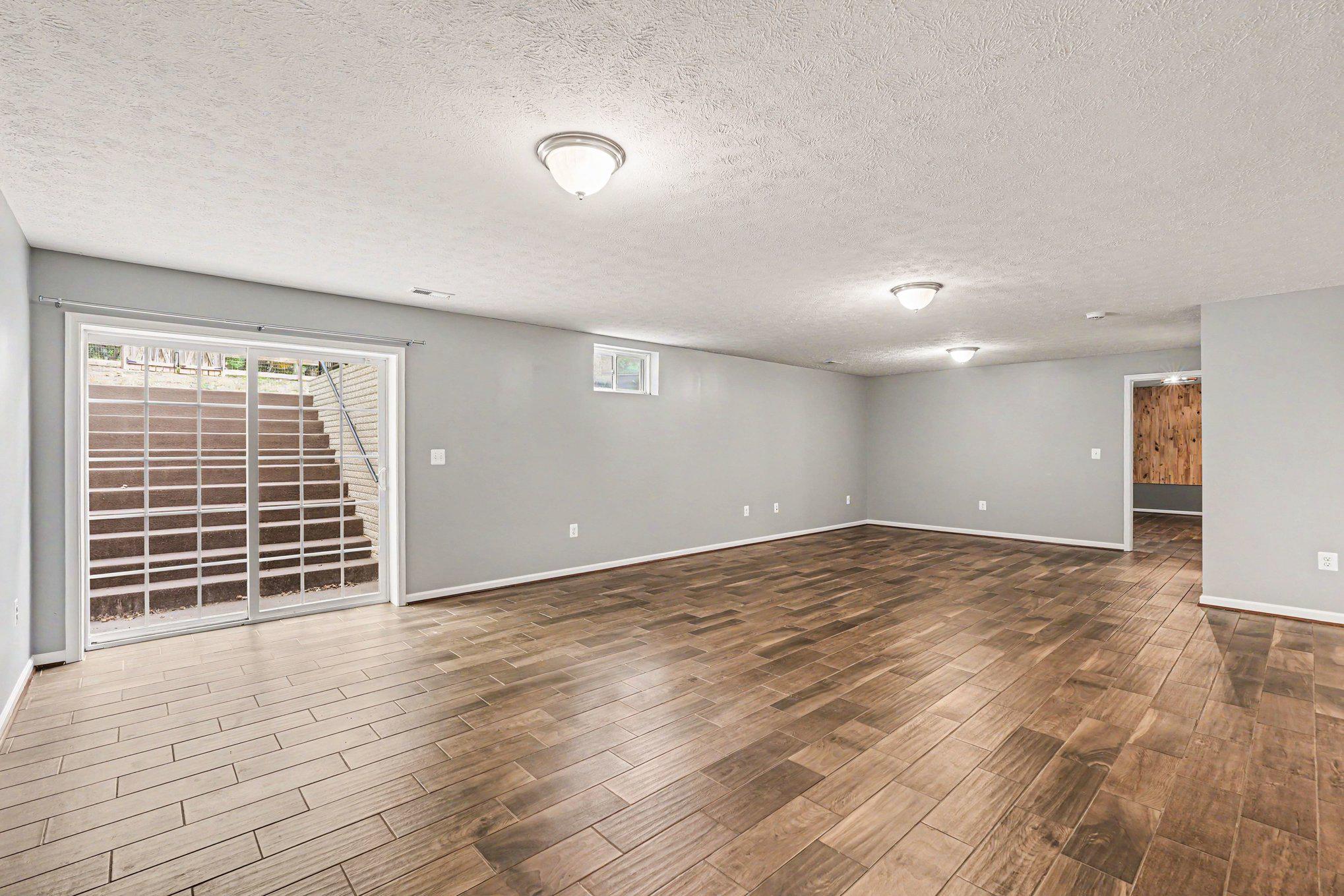1095 TIMBER MILL LANE